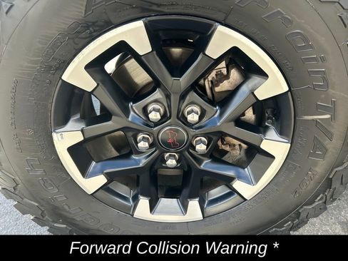 Used 2025 Jeep Wrangler Unlimited Rubicon AWD/4WD image 12