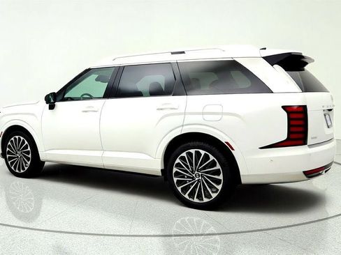 Used 2026 Hyundai Palisade Calligraphy FWD image 7