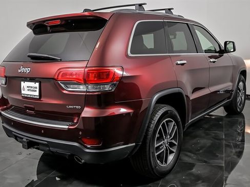 Used 2018 Jeep Grand Cherokee Limited w/ Trailer Tow Group IV AWD/4WD image 9