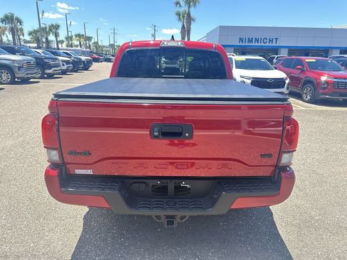 Used 2023 Toyota Tacoma SR5 w/ Technology Package AWD/4WD image 15