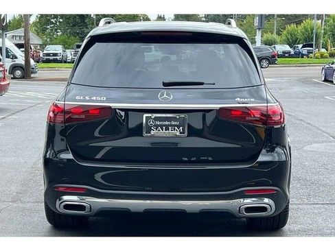 Used 2024 Mercedes-Benz GLS 450 4MATIC image 4