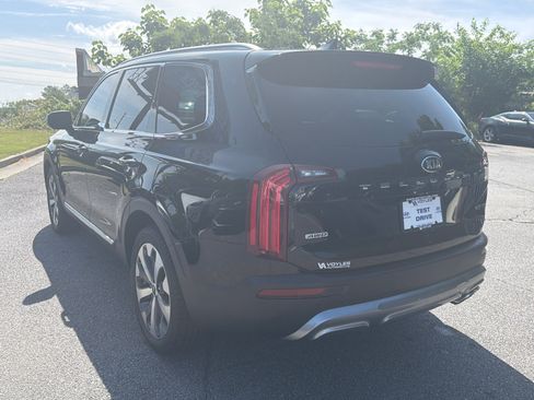 Used 2021 Kia Telluride EX w/ EX Premium Package AWD/4WD image 7