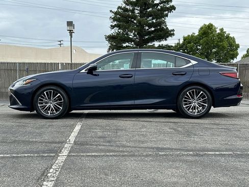 Used 2023 Lexus ES 350 w/ Premium Package FWD image 6
