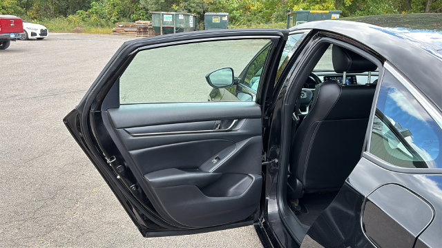 Used 2022 Honda Accord Sport image 22