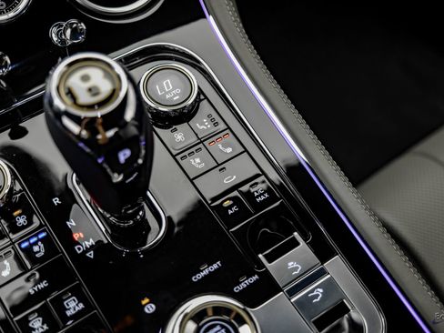 Used 2020 Bentley Continental GT AWD/4WD image 64