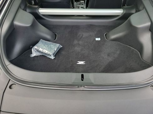 Used 2024 Nissan Z Performance w/ Floor Mat Package image 28