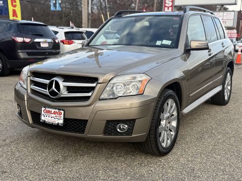 Used 2010 Mercedes-Benz GLK 350 4MATIC image 3