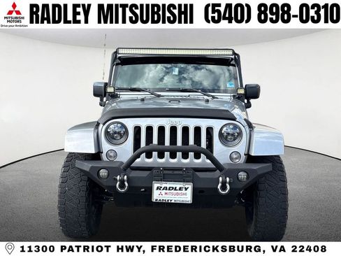 Used 2016 Jeep Wrangler Unlimited Sahara w/ Connectivity Group AWD/4WD image 20