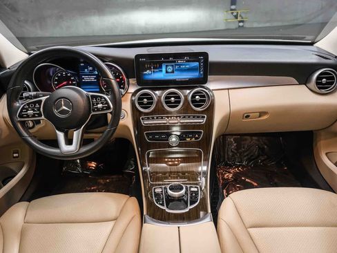 Used 2019 Mercedes-Benz C 300 Sedan image 15
