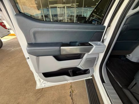 Used 2023 Ford F150 Limited image 30