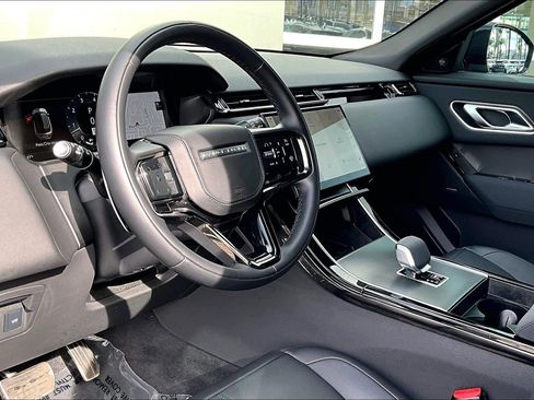 Used 2025 Land Rover Range Rover Velar Dynamic SE image 14