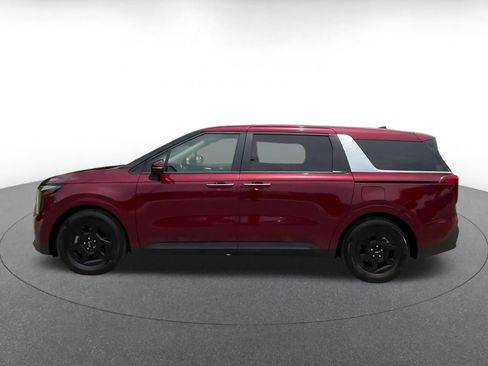 Used 2026 Kia Carnival FWD image 9