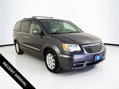Used 2016 Chrysler Town & Country Touring w/ Driver Convenience Group