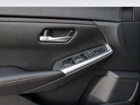 Used 2020 Nissan Sentra SR w/ Electronics Package FWD image 24
