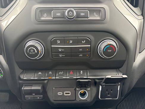 Used 2024 Chevrolet Silverado 1500 Custom w/ LPO, Dark Essentials Package AWD/4WD image 21