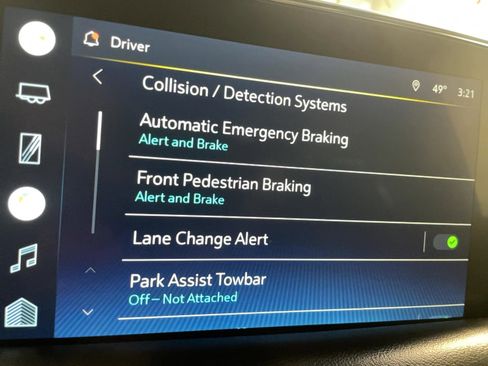 Used 2022 Chevrolet Tahoe LT w/ LT Signature Plus Package image 18