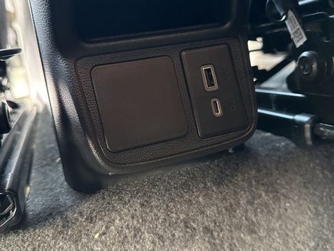 Used 2021 Buick Encore GX Select w/ Sport Touring Package image 20