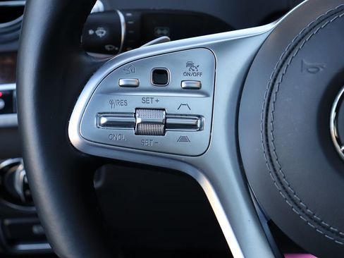 Used 2019 Mercedes-Benz S 560 Sedan w/ AMG Line Exterior image 48