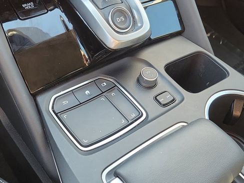 Certified 2023 Acura MDX FWD w/ Technology Package image 23