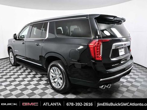 Used 2024 GMC Yukon XL Denali image 3