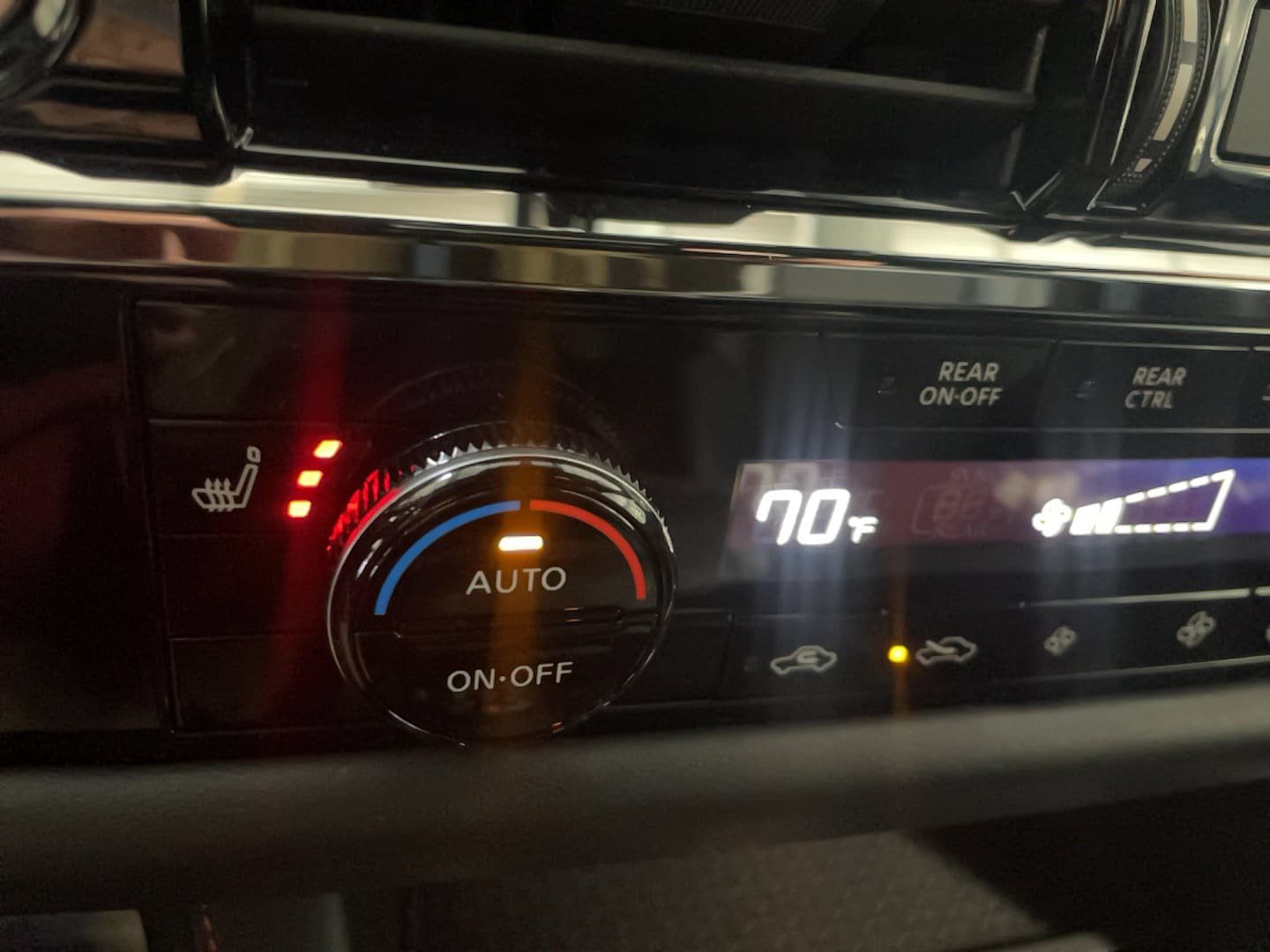 Used 2023 Nissan Pathfinder Rock Creek AWD/4WD image 10