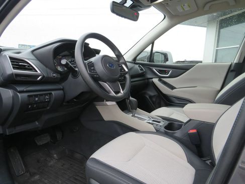 Used 2022 Subaru Forester AWD/4WD image 10