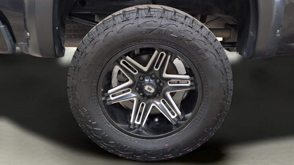 Used 2021 Chevrolet Silverado 1500 RST AWD/4WD image 28