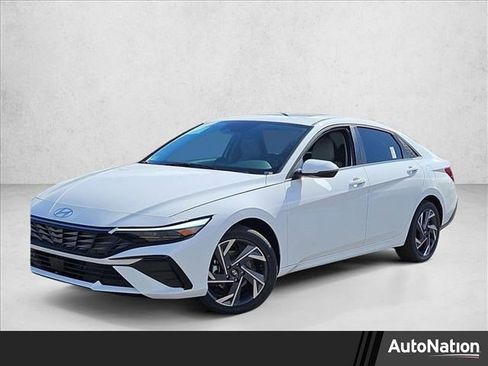 New 2026 Hyundai Elantra Limited image 1