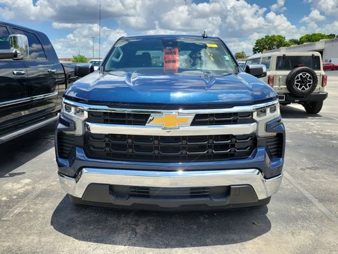 Used 2023 Chevrolet Silverado 1500 LT RWD image 2