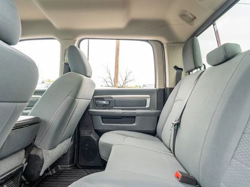 Used 2018 RAM 2500 SLT image 32