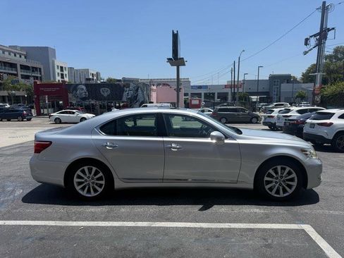 Used 2010 Lexus LS 460 RWD image 6