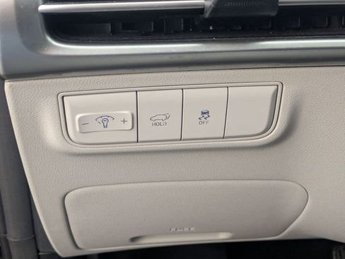Used 2025 Hyundai Tucson SEL FWD image 16