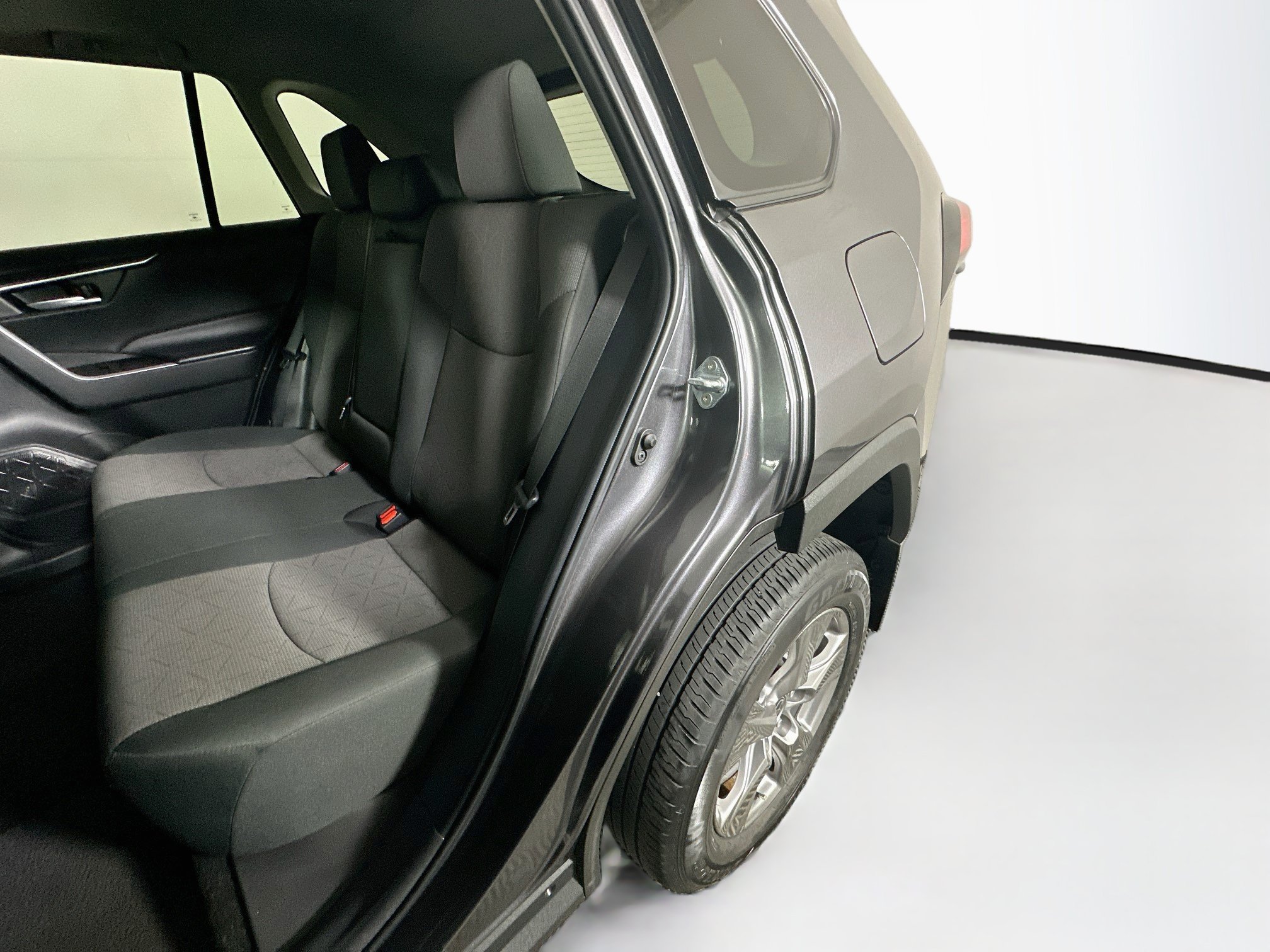 Used 2024 Toyota RAV4 XLE w/ Convenience Package FWD image 26