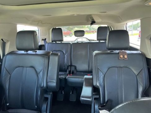 Used 2018 Ford Expedition Platinum AWD/4WD image 5