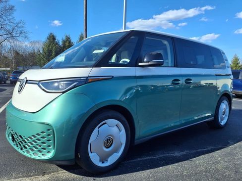 New 2025 Volkswagen ID. Buzz 1st Edition image 2