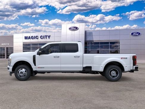 New 2026 Ford F350 Platinum AWD/4WD image 3