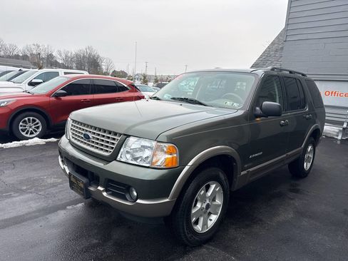Used 2004 Ford Explorer Eddie Bauer image 3