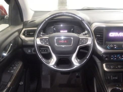 Used 2020 GMC Acadia Denali w/ Technology Package AWD/4WD image 9