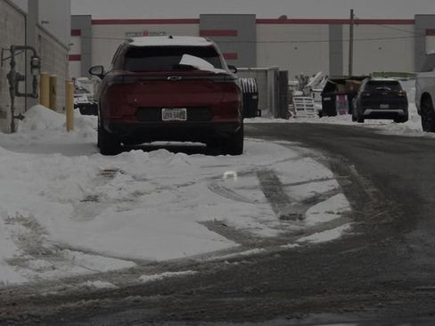 Used 2023 GMC Acadia Denali w/ Denali Ultimate Package image 18