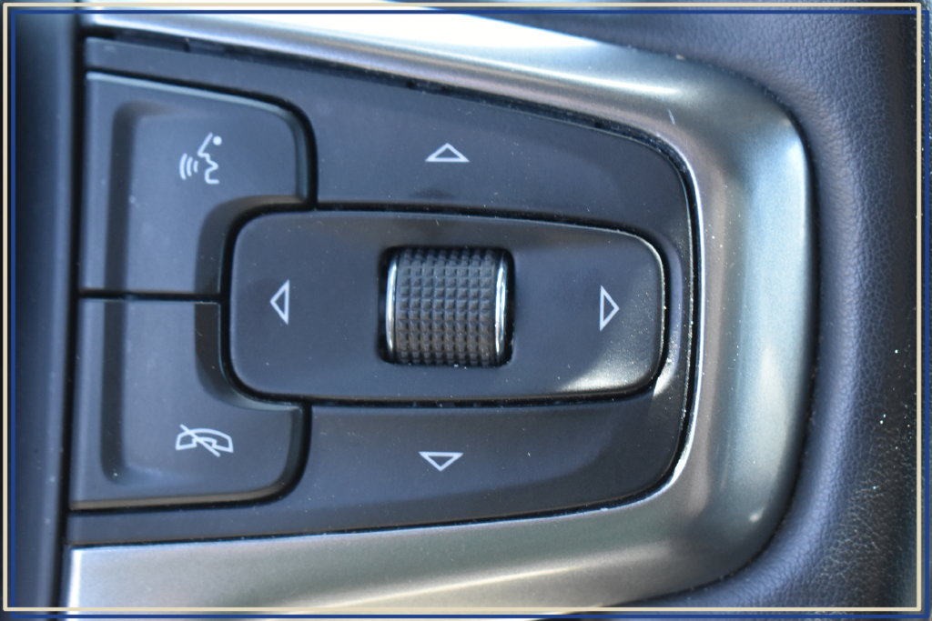 Certified 2024 Chevrolet Suburban Premier AWD/4WD image 33