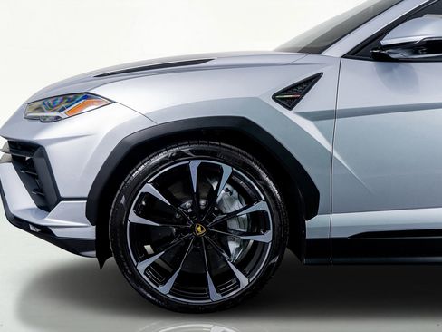 Used 2024 Lamborghini Urus S image 17