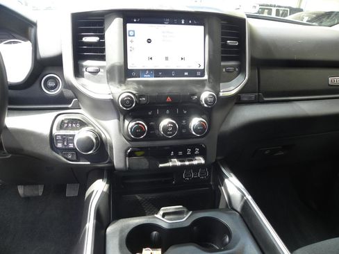 Used 2022 RAM 1500 Big Horn AWD/4WD image 13