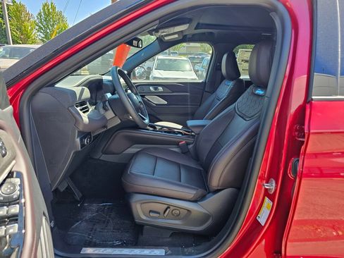 New 2026 Ford Explorer Platinum w/ LUX Leather Package AWD/4WD image 15