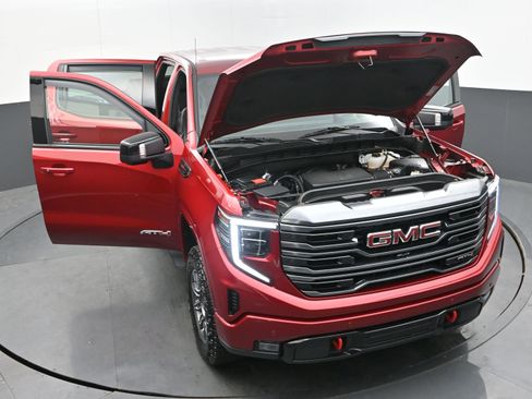 Used 2024 GMC Sierra 1500 AT4 w/ Technology Package image 43