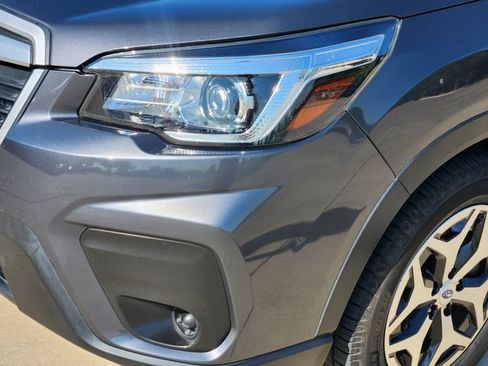 Used 2020 Subaru Forester Premium AWD/4WD image 9