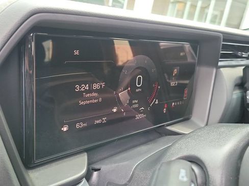 Used 2026 GMC Terrain AT4 AWD/4WD image 9