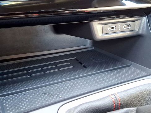 Certified 2025 Volkswagen Jetta GLI Autobahn image 26