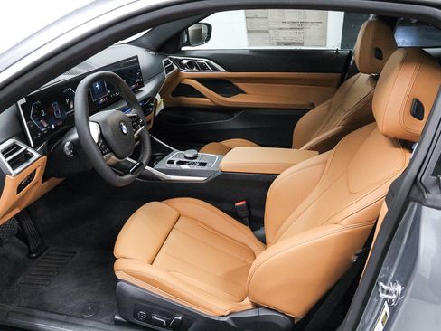 New 2026 BMW 430i Coupe w/ Parking Assistance Package RWD image 19
