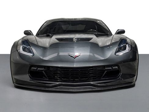 Used 2019 Chevrolet Corvette Z06 RWD image 3