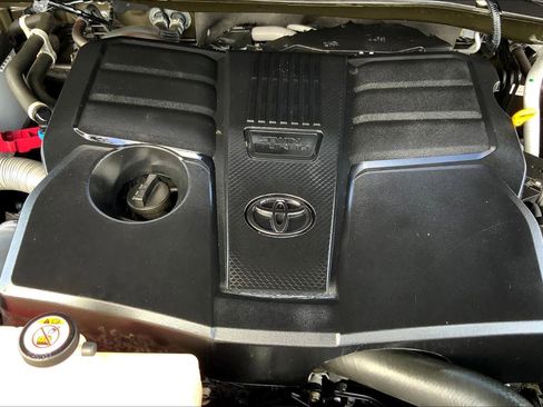 Used 2023 Toyota Tundra SR w/ SR Tow Package image 32